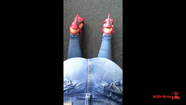 Delicious blowjob with my blue jeans and pink high heels.
